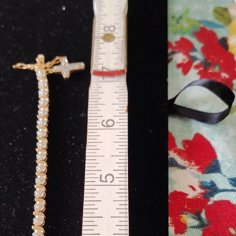 Source Unknown Gold and Silver Cross Bracelet